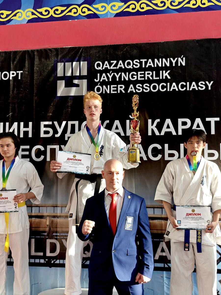 Каратэ в Алматы